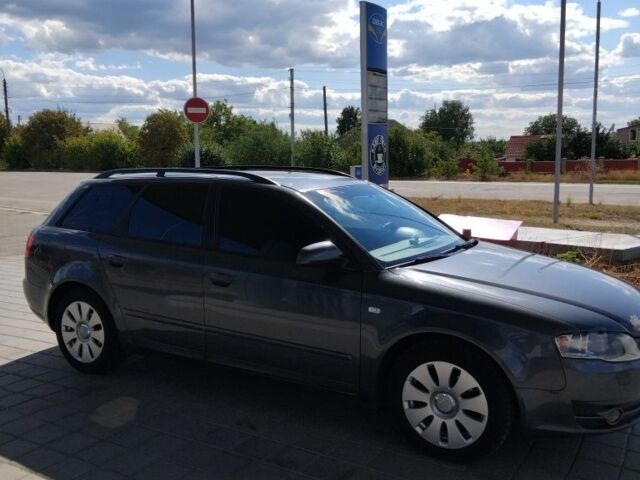 Ауди А4 2005 в Звенигородка на Automoto.ua Серый Ауди А4, объемом двигателя 2 л и пробегом 263 тыс. км за 6500 $, фото 1 на Automoto.ua