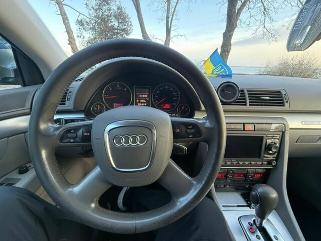 Серый Ауди А4, объемом двигателя 3 л и пробегом 383 тыс. км за 8000 $, фото 2 на Automoto.ua