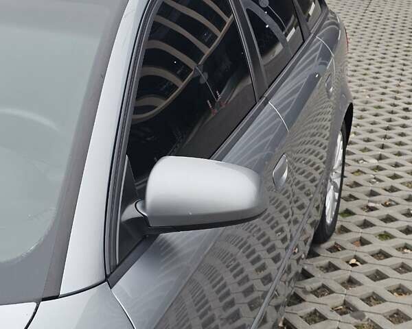 Серый Ауди А4, объемом двигателя 1.98 л и пробегом 190 тыс. км за 6999 $, фото 5 на Automoto.ua