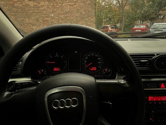 Серый Ауди А4, объемом двигателя 2 л и пробегом 280 тыс. км за 3700 $, фото 3 на Automoto.ua