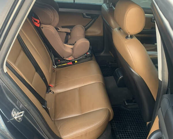 Серый Ауди А4, объемом двигателя 2.5 л и пробегом 348 тыс. км за 6400 $, фото 6 на Automoto.ua