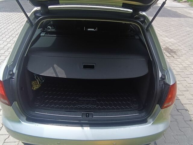 Серый Ауди А4, объемом двигателя 2 л и пробегом 383 тыс. км за 6200 $, фото 7 на Automoto.ua