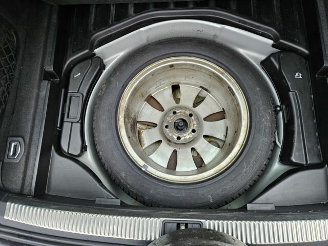 Серый Ауди А4, объемом двигателя 2 л и пробегом 400 тыс. км за 3200 $, фото 18 на Automoto.ua