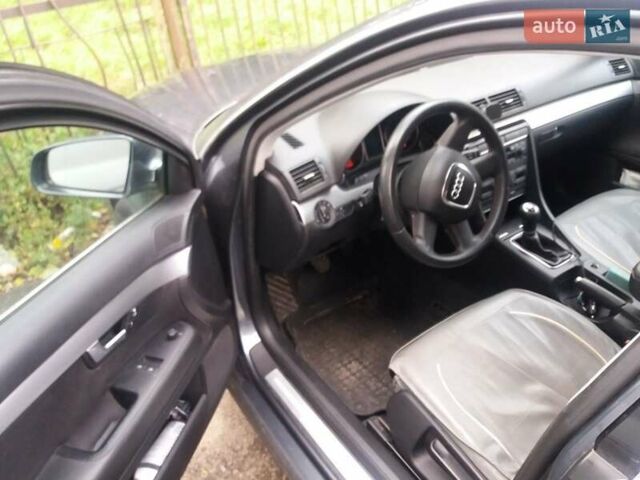 Серый Ауди А4, объемом двигателя 2 л и пробегом 330 тыс. км за 6450 $, фото 3 на Automoto.ua