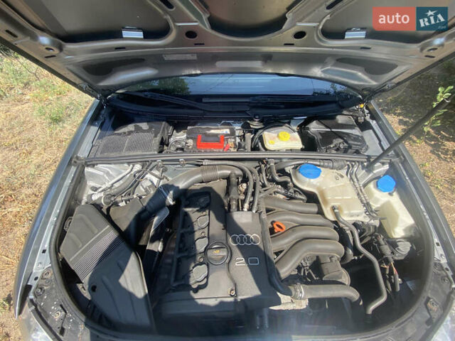 Серый Ауди А4, объемом двигателя 1.98 л и пробегом 235 тыс. км за 6600 $, фото 16 на Automoto.ua