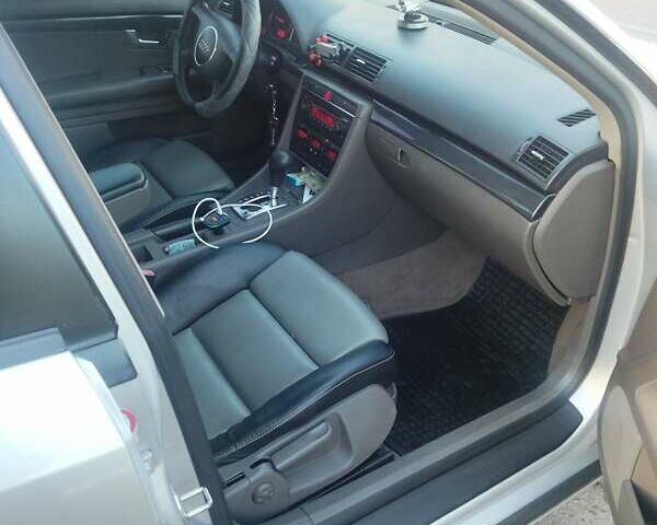 Сірий Ауді А4, об'ємом двигуна 1.9 л та пробігом 356 тис. км за 5050 $, фото 4 на Automoto.ua