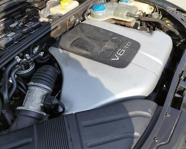 Сірий Ауді А4, об'ємом двигуна 2.5 л та пробігом 417 тис. км за 6000 $, фото 11 на Automoto.ua