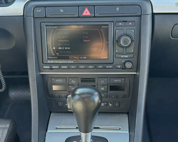 Серый Ауди А4, объемом двигателя 2 л и пробегом 211 тыс. км за 7450 $, фото 13 на Automoto.ua