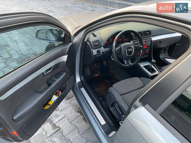 Серый Ауди А4, объемом двигателя 2 л и пробегом 348 тыс. км за 6500 $, фото 23 на Automoto.ua
