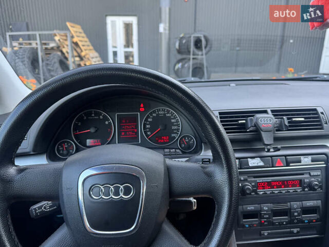 Серый Ауди А4, объемом двигателя 1.6 л и пробегом 256 тыс. км за 6400 $, фото 2 на Automoto.ua