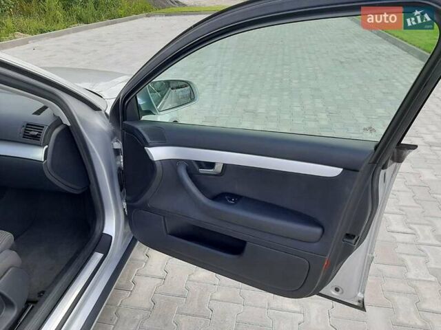 Сірий Ауді А4, об'ємом двигуна 2 л та пробігом 265 тис. км за 6400 $, фото 20 на Automoto.ua