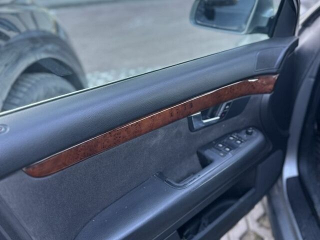 Серый Ауди А4, объемом двигателя 1.9 л и пробегом 301 тыс. км за 2650 $, фото 7 на Automoto.ua