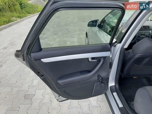 Сірий Ауді А4, об'ємом двигуна 2 л та пробігом 265 тис. км за 6400 $, фото 26 на Automoto.ua