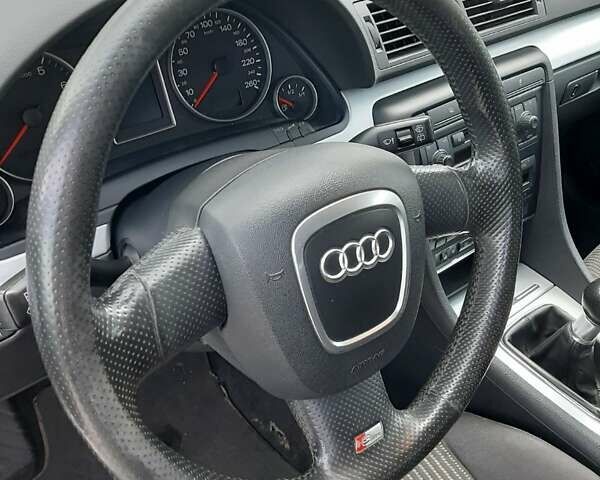 Сірий Ауді А4, об'ємом двигуна 2 л та пробігом 265 тис. км за 6400 $, фото 16 на Automoto.ua