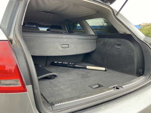 Серый Ауди А4, объемом двигателя 2 л и пробегом 296 тыс. км за 3700 $, фото 15 на Automoto.ua