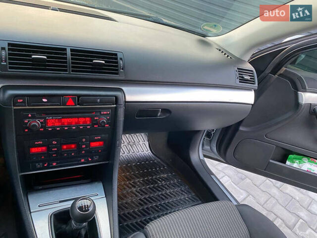 Серый Ауди А4, объемом двигателя 2 л и пробегом 348 тыс. км за 6500 $, фото 30 на Automoto.ua