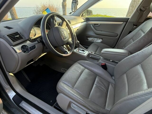 Серый Ауди А4, объемом двигателя 3 л и пробегом 383 тыс. км за 8000 $, фото 5 на Automoto.ua