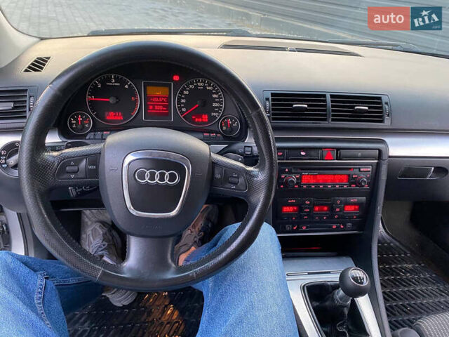 Серый Ауди А4, объемом двигателя 2 л и пробегом 348 тыс. км за 6500 $, фото 28 на Automoto.ua