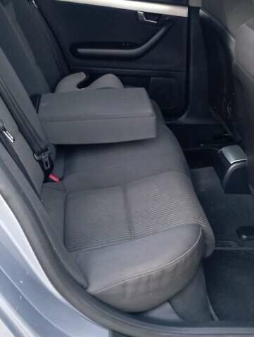 Сірий Ауді А4, об'ємом двигуна 1.8 л та пробігом 263 тис. км за 6500 $, фото 10 на Automoto.ua