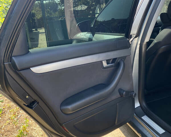 Серый Ауди А4, объемом двигателя 1.98 л и пробегом 235 тыс. км за 6600 $, фото 9 на Automoto.ua