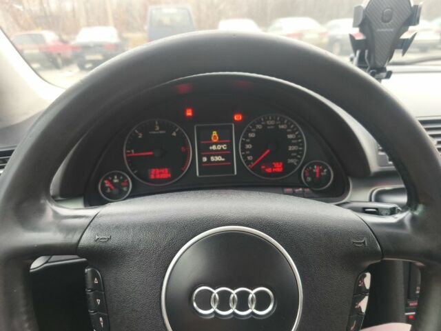 Сірий Ауді А4, об'ємом двигуна 2 л та пробігом 400 тис. км за 3450 $, фото 5 на Automoto.ua