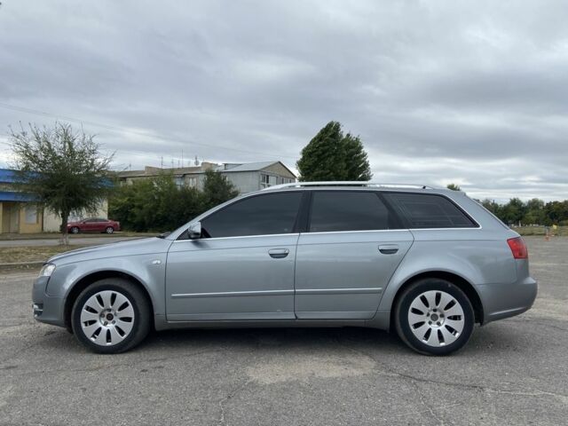 Серый Ауди А4, объемом двигателя 2 л и пробегом 296 тыс. км за 3700 $, фото 1 на Automoto.ua