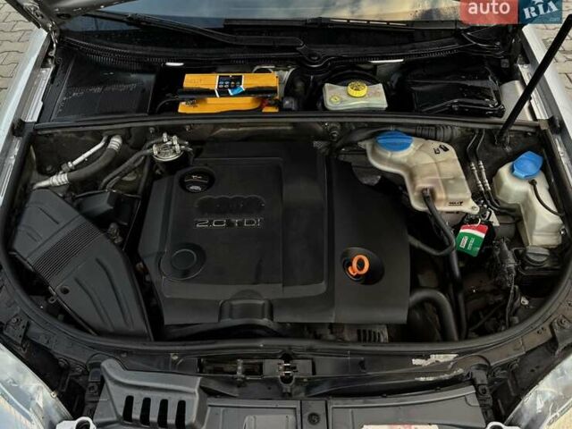 Сірий Ауді А4, об'ємом двигуна 2 л та пробігом 330 тис. км за 6900 $, фото 23 на Automoto.ua