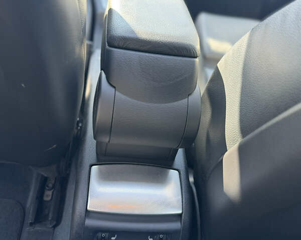 Серый Ауди А4, объемом двигателя 2 л и пробегом 211 тыс. км за 7450 $, фото 15 на Automoto.ua