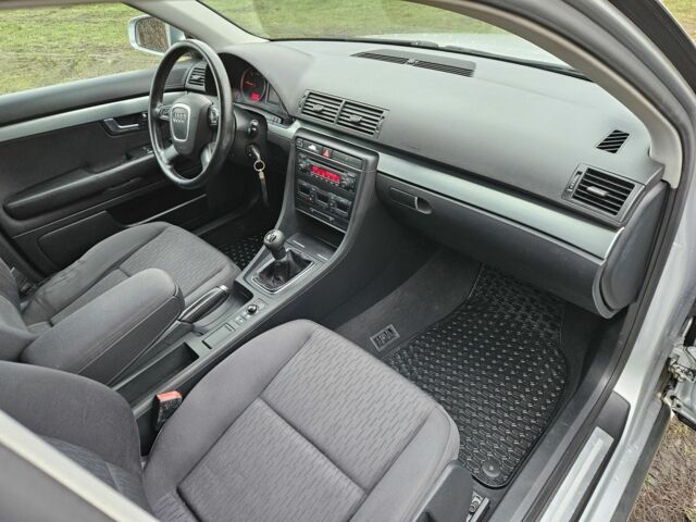 Серый Ауди А4, объемом двигателя 2 л и пробегом 400 тыс. км за 3200 $, фото 10 на Automoto.ua