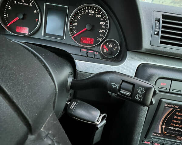 Сірий Ауді А4, об'ємом двигуна 1.8 л та пробігом 260 тис. км за 6200 $, фото 23 на Automoto.ua