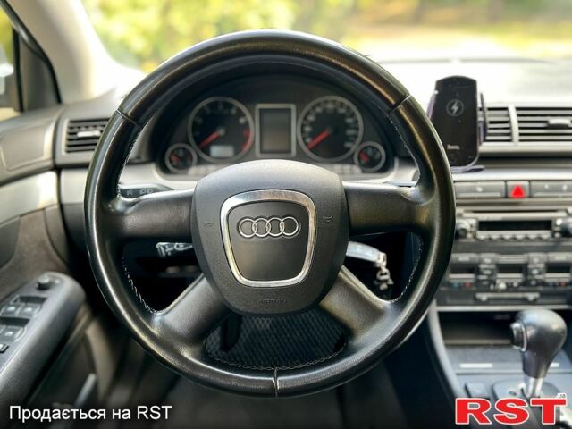 Серый Ауди А4, объемом двигателя 1.8 л и пробегом 350 тыс. км за 6999 $, фото 7 на Automoto.ua