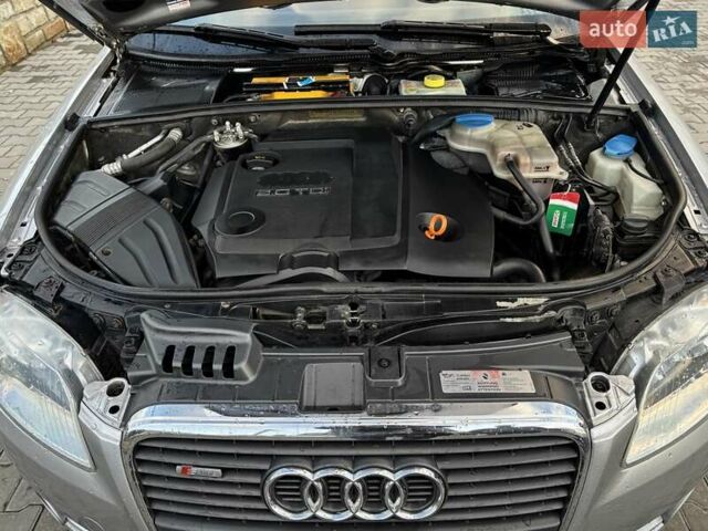 Сірий Ауді А4, об'ємом двигуна 2 л та пробігом 330 тис. км за 6900 $, фото 22 на Automoto.ua