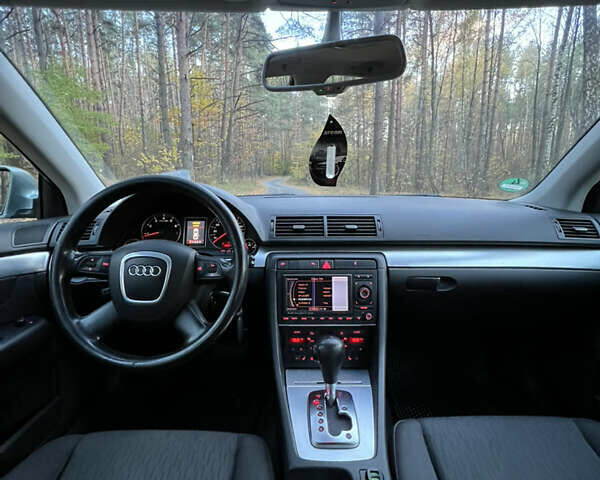 Сірий Ауді А4, об'ємом двигуна 1.8 л та пробігом 260 тис. км за 6200 $, фото 10 на Automoto.ua