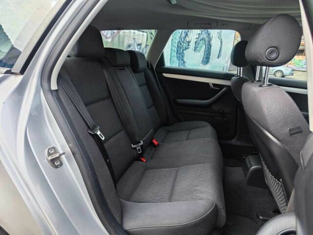 Сірий Ауді А4, об'ємом двигуна 0 л та пробігом 237 тис. км за 6290 $, фото 10 на Automoto.ua