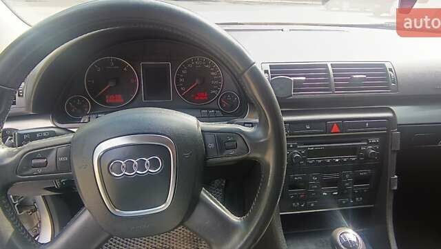 Серый Ауди А4, объемом двигателя 2.01 л и пробегом 383 тыс. км за 6500 $, фото 11 на Automoto.ua