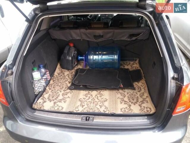 Серый Ауди А4, объемом двигателя 2 л и пробегом 330 тыс. км за 6450 $, фото 4 на Automoto.ua