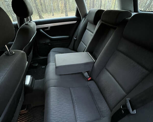 Сірий Ауді А4, об'ємом двигуна 1.8 л та пробігом 260 тис. км за 6200 $, фото 15 на Automoto.ua