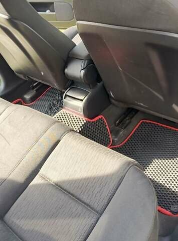 Серый Ауди А4, объемом двигателя 1.6 л и пробегом 320 тыс. км за 5300 $, фото 8 на Automoto.ua