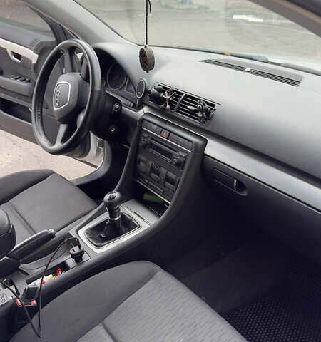 Ауди А4 2005 в Шаргороде на Automoto.ua Серый Ауди А4, объемом двигателя 1.97 л и пробегом 407 тыс. км за 6000 $, фото 8 на Automoto.ua