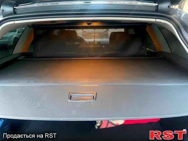 Сірий Ауді А4, об'ємом двигуна 2 л та пробігом 288 тис. км за 6700 $, фото 12 на Automoto.ua