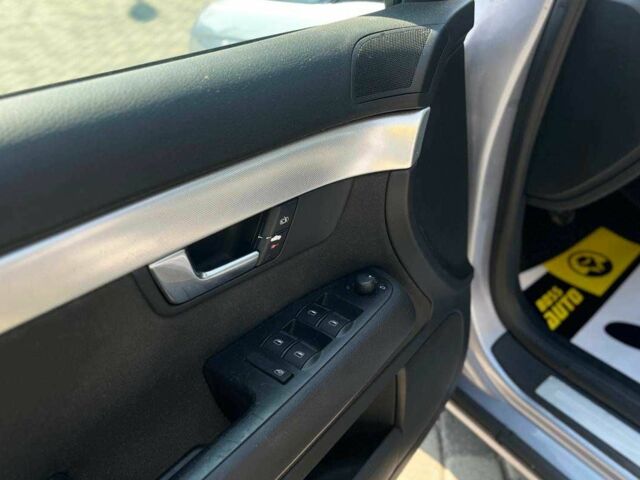 Сірий Ауді А4, об'ємом двигуна 3 л та пробігом 362 тис. км за 6990 $, фото 9 на Automoto.ua
