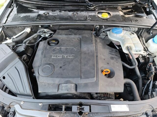 Серый Ауди А4, объемом двигателя 2 л и пробегом 333 тыс. км за 2700 $, фото 11 на Automoto.ua