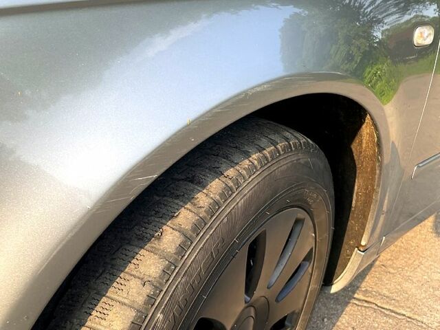 Серый Ауди А4, объемом двигателя 2 л и пробегом 300 тыс. км за 5900 $, фото 5 на Automoto.ua