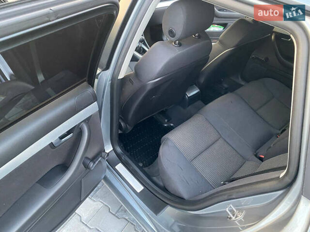 Серый Ауди А4, объемом двигателя 2 л и пробегом 348 тыс. км за 6500 $, фото 25 на Automoto.ua