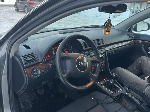 Серый Ауди А4, объемом двигателя 1.9 л и пробегом 324 тыс. км за 2450 $, фото 5 на Automoto.ua