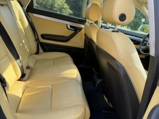 Сірий Ауді А4, об'ємом двигуна 2 л та пробігом 240 тис. км за 3800 $, фото 5 на Automoto.ua