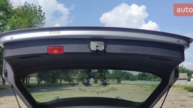 Сірий Ауді А4, об'ємом двигуна 1.98 л та пробігом 250 тис. км за 7500 $, фото 21 на Automoto.ua