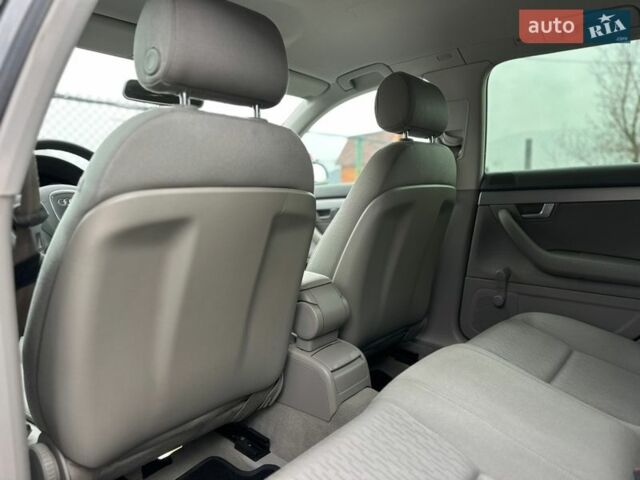 Сірий Ауді А4, об'ємом двигуна 2 л та пробігом 235 тис. км за 6800 $, фото 31 на Automoto.ua