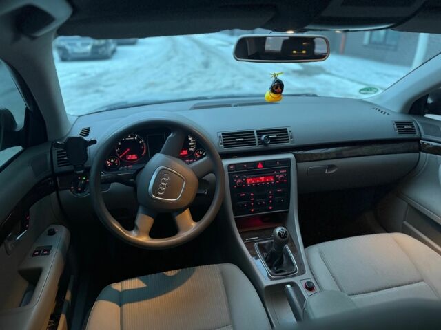 Серый Ауди А4, объемом двигателя 2 л и пробегом 282 тыс. км за 5999 $, фото 5 на Automoto.ua