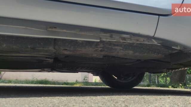 Сірий Ауді А4, об'ємом двигуна 1.98 л та пробігом 250 тис. км за 7500 $, фото 29 на Automoto.ua